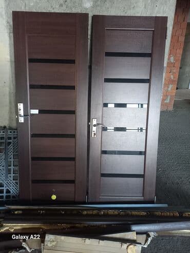 Müasir dizaynlı iç qapılar dəsti - Material: tünd qəhvəyi tonlarda lalafo.az -da Müasir dizaynlı iç qapılar dəsti - Material: tünd qəhvəyi tonlarda