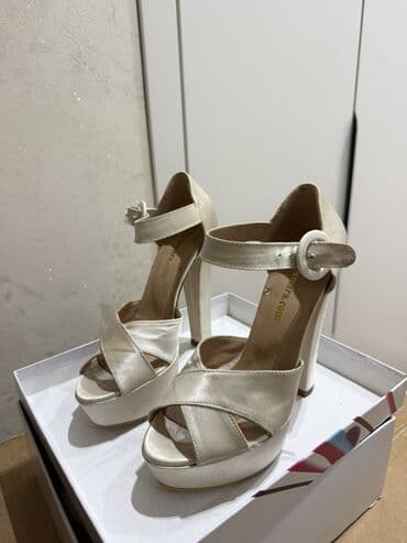 Məhsul: Zərif qadın platforma sandal - Rəng: İvori/ağ şampan lalafo.az -da Məhsul: Zərif qadın platforma sandal - Rəng: İvori/ağ şampan