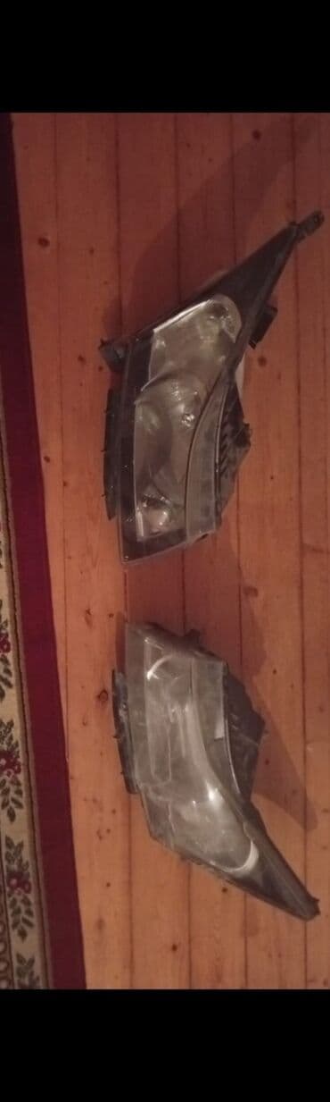 Komplekt, Yaxın və uzaq vuran işıqlar Toyota, Orijinal lalafo.az -da Komplekt, Yaxın və uzaq vuran işıqlar Toyota, Orijinal