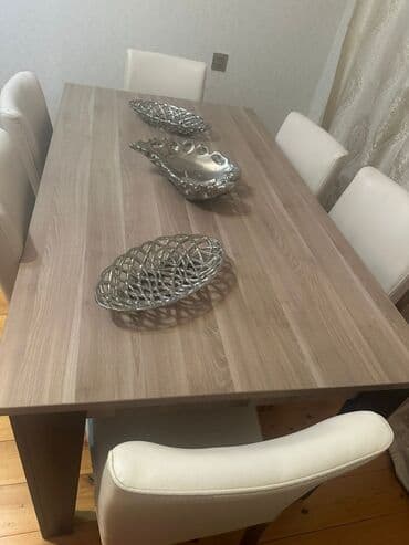 Qonaq otağı üçün, İşlənmiş, Açılmayan, Kvadrat masa, 6 stul lalafo.az -da Qonaq otağı üçün, İşlənmiş, Açılmayan, Kvadrat masa, 6 stul