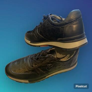 Geely: Yeni - Tütkiyə ULUS
Tam orijinal dəri -üz və iç 100%
Ölçü - 41 at lalafo.az — 3 Geely: Yeni - Tütkiyə ULUS
Tam orijinal dəri -üz və iç 100%
Ölçü - 41 — 3