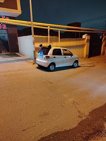 Daewoo Matiz, ağ rəng, 5 qapı, şəhər içi üçün kompakt hetçbek lalafo.az -da Daewoo Matiz, ağ rəng, 5 qapı, şəhər içi üçün kompakt hetçbek