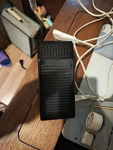 Tikiş maşını – şkaflı, elektrik pedallı Məhsul təsviri: - Şkafın lalafo.az -da Tikiş maşını – şkaflı, elektrik pedallı Məhsul təsviri: - Şkafın