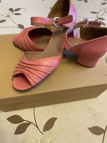 Ölçü: 39, rəng - Çəhrayı, İşlənmiş lalafo.az -da Ölçü: 39, rəng - Çəhrayı, İşlənmiş