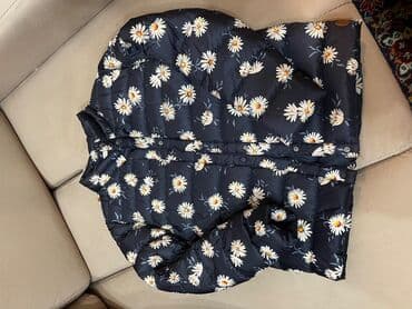 Ideal veziyyetde mangodan kurtka ici qu tuku 13-14 yas XS olcuyede lalafo.az -da Ideal veziyyetde mangodan kurtka ici qu tuku 13-14 yas XS olcuyede