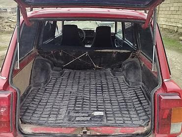 LADA 2104 universal, qırmızı rəng. Praktik və geniş yük yeri ilə lalafo.az -da — 1 LADA 2104 universal, qırmızı rəng. Praktik və geniş yük yeri ilə — 1