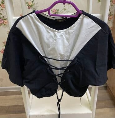 İkirəngli qadın köynəyi - Model: qısa, oversize üslubda - Rəng lalafo.az -da İkirəngli qadın köynəyi - Model: qısa, oversize üslubda - Rəng