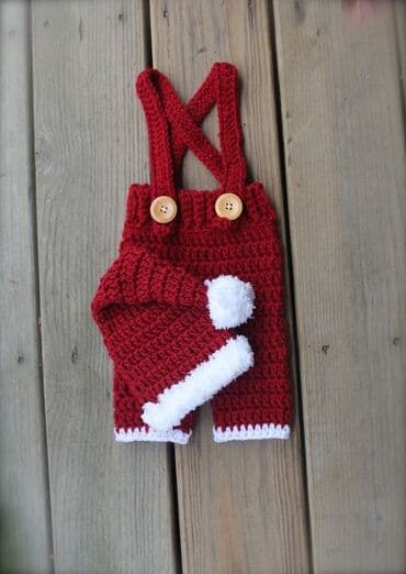 Qırmızı-ağ rəng palitrasında əl ilə toxunmuş körpə geyim dəstləri - lalafo.az -da Qırmızı-ağ rəng palitrasında əl ilə toxunmuş körpə geyim dəstləri -