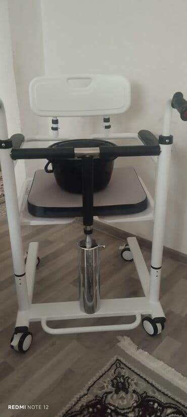 Tibbi-sanitar köçürmə və komod arabası - Hərəkət məhdudiyyəti olan lalafo.az -da Tibbi-sanitar köçürmə və komod arabası - Hərəkət məhdudiyyəti olan