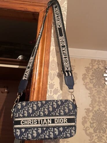 Çiyin çantası, Christian Dior lalafo.az -da Çiyin çantası, Christian Dior