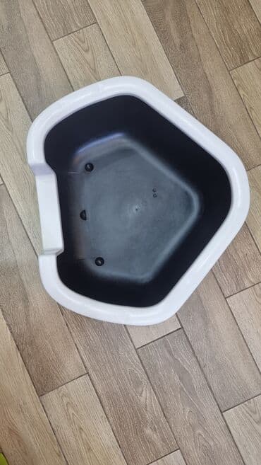 Продается лоток "Ferplast" для больших кошек и средних собак. б/у, в lalafo.az -da Продается лоток "Ferplast" для больших кошек и средних собак. б/у, в