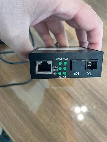 Media Converter FLY-FE53D-20 Portlar: 1 x RJ45 (10/100 Mbps lalafo.az -da — 4 Media Converter FLY-FE53D-20 Portlar: 1 x RJ45 (10/100 Mbps — 4