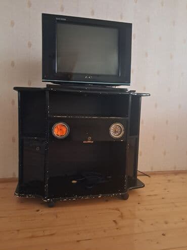 Пуфики: Прямой ТВ стенд, С полками at lalafo.az — 2 Пуфики: Прямой ТВ стенд, С полками — 2