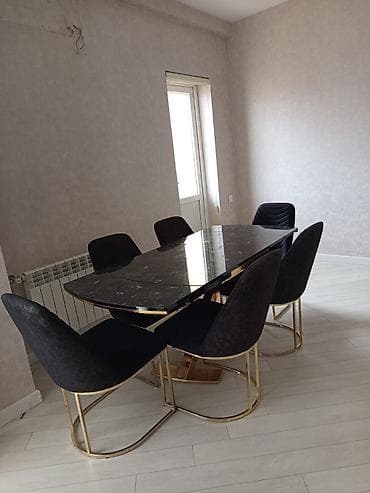 Qonaq otağı üçün, İşlənmiş, Kvadrat masa, 6 stul lalafo.az -da Qonaq otağı üçün, İşlənmiş, Kvadrat masa, 6 stul