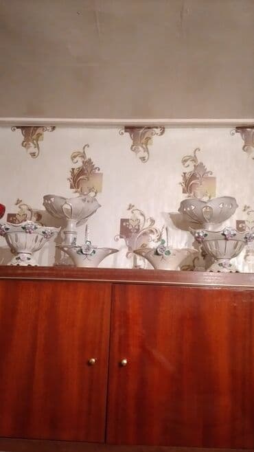 : Şəkillərdə görüldüyü kimi bir neçə ədəd dekorativ vazalar və lalafo.az -da : Şəkillərdə görüldüyü kimi bir neçə ədəd dekorativ vazalar və