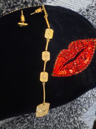 Новая очень качественная и стильная бижутерия, серьги с английским lalafo.az -da Новая очень качественная и стильная бижутерия, серьги с английским