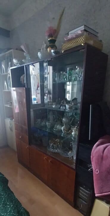 İşlənmiş, Açılan, 6 qapı Düz dolab, Servant, Rusiya lalafo.az -da İşlənmiş, Açılan, 6 qapı Düz dolab, Servant, Rusiya