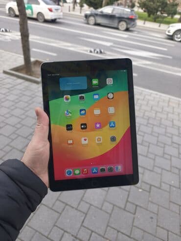 Brilliance: Apple İpad 6 Space gray 32GB/3GB Nömrə dəstekləyir İos 17 Butun lalafo.az -da — 1 Brilliance: Apple İpad 6 Space gray 32GB/3GB Nömrə dəstekləyir İos 17 Butun — 1