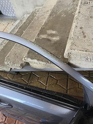 Opel Sedan üçün ön sağ qapı - Model uyğunluğu: Volkswagen Polo Sedan lalafo.az -da Opel Sedan üçün ön sağ qapı - Model uyğunluğu: Volkswagen Polo Sedan