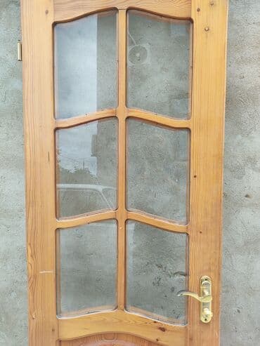 Şüşəli taxta qapı - Material: təbii ağac karkas - Dizayn: 6 bölməli lalafo.az -da Şüşəli taxta qapı - Material: təbii ağac karkas - Dizayn: 6 bölməli