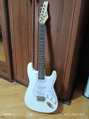 Elektro gitara floyd . 3 ay öncə alinib yenidir az istifadə olunub lalafo.az -da Elektro gitara floyd . 3 ay öncə alinib yenidir az istifadə olunub