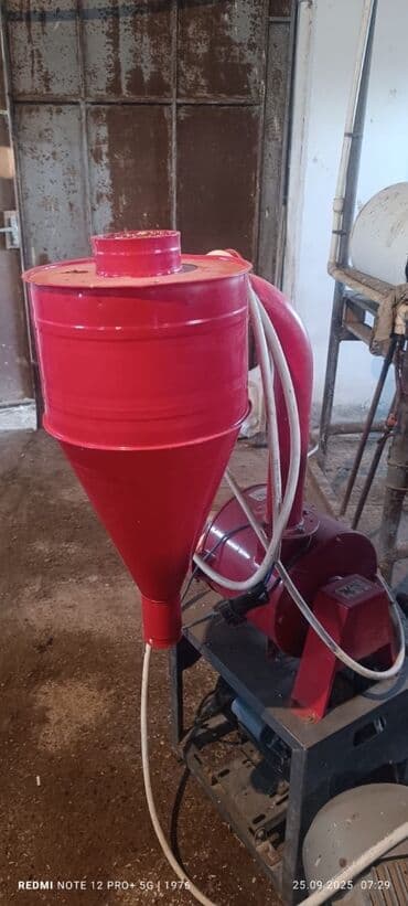 Saatda 400-500 kq yem üyüdür.Birinci əldir.Qiymətdə razılaşmaq olar lalafo.az -da Saatda 400-500 kq yem üyüdür.Birinci əldir.Qiymətdə razılaşmaq olar