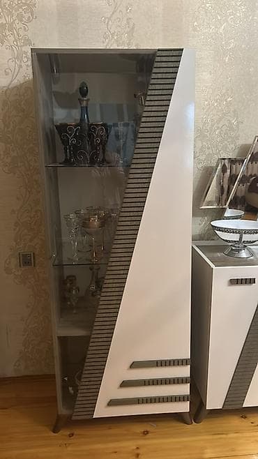 Şüşəli dolab vitrini lalafo.az -da Şüşəli dolab vitrini