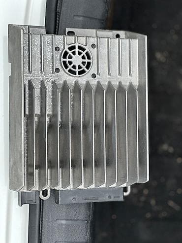 Usilitel Harman Cardon orginaldır e 300 den cixib 2015 model lalafo.az -da Usilitel Harman Cardon orginaldır e 300 den cixib 2015 model