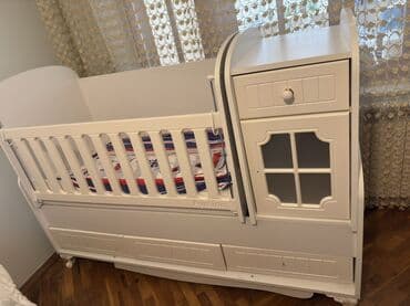 Oğlan və qız üçün, Dördbucaq, Beşik, Matras ilə, Yellənmə mexanizm ilə lalafo.az -da Oğlan və qız üçün, Dördbucaq, Beşik, Matras ilə, Yellənmə mexanizm ilə