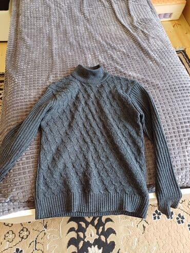 Tünd boz rəngdə toxunma sviter. - Model: Yarım balıqçı yaxalı. - lalafo.az -da Tünd boz rəngdə toxunma sviter. - Model: Yarım balıqçı yaxalı. -