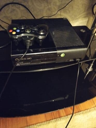 Xbox 360 oyun konsolu Xüsusiyyətlər: - Xbox 360 (sonrakı nəsil “E” və lalafo.az -da Xbox 360 oyun konsolu Xüsusiyyətlər: - Xbox 360 (sonrakı nəsil “E” və