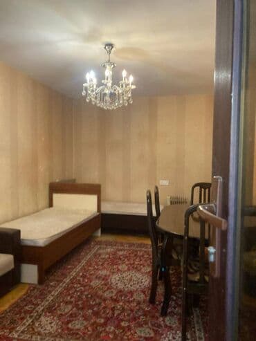 Yasamal rayonu, Qələbə dairəsinin yaxınlığında, köhnə tikili, 5 lalafo.az -da Yasamal rayonu, Qələbə dairəsinin yaxınlığında, köhnə tikili, 5