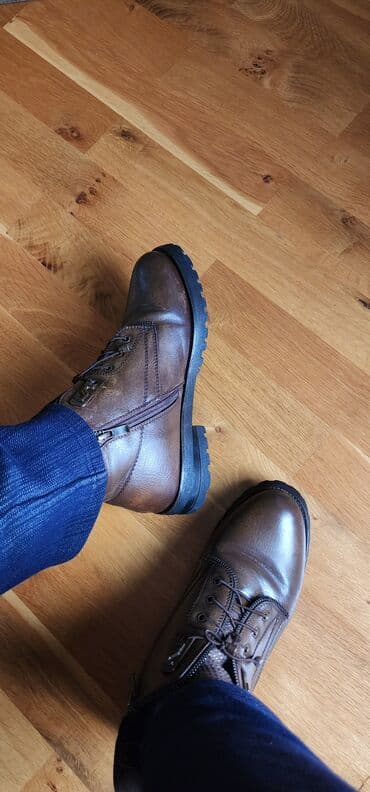 Угги: Размер: 41, цвет - Коричневый, Б/у at lalafo.az — 1 Угги: Размер: 41, цвет - Коричневый, Б/у — 1