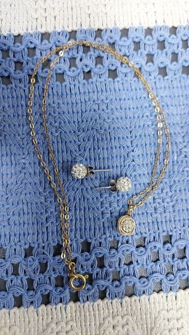 Dəstə daxildir: Sep, Kulon, Sırğa, Gümüş, 925 Əyar lalafo.az -da Dəstə daxildir: Sep, Kulon, Sırğa, Gümüş, 925 Əyar