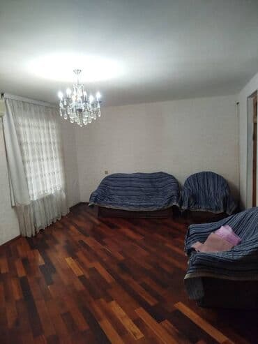 Qarayev metrosuna yaxın Kamil Balakişiyev küçəsində köhnə tikili lalafo.az -da Qarayev metrosuna yaxın Kamil Balakişiyev küçəsində köhnə tikili