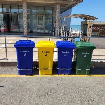 Tullantı qabları: Məişət Tullantı qutuları. 20 lt den 1100 lt qeder movcuddur. Plastik lalafo.az -da — 2 Tullantı qabları: Məişət Tullantı qutuları. 20 lt den 1100 lt qeder movcuddur. Plastik — 2