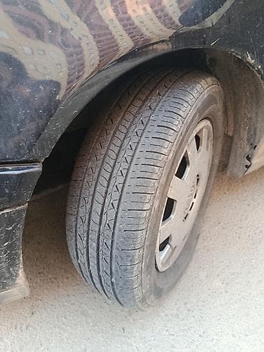 Volkswagen Golf 3, qara rəng, hetçbek gövdə. Texniki və komplektasiya lalafo.az -da Volkswagen Golf 3, qara rəng, hetçbek gövdə. Texniki və komplektasiya