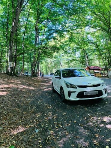 Kia Rio – ağ rəng, sedan kuzov. Rayona müştəri aparıram Sabirab lalafo.az -da Kia Rio – ağ rəng, sedan kuzov. Rayona müştəri aparıram Sabirab