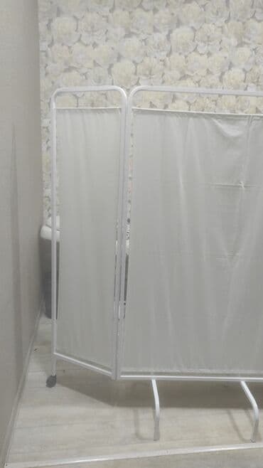 Tibbi arakəsmələr: Tibbi/paravan ekran – 3 bölməli, portativ - Karkas: ağ rəngli metal lalafo.az -da — 3 Tibbi arakəsmələr: Tibbi/paravan ekran – 3 bölməli, portativ - Karkas: ağ rəngli metal — 3