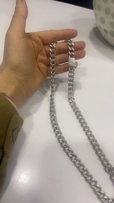 925 işarəli gümüş boyunbağı 77 qram zərli bahali təzə alınıb lom lalafo.az -da 925 işarəli gümüş boyunbağı 77 qram zərli bahali təzə alınıb lom