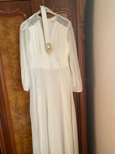 Təzə kimidir 1dəfə giyinilib 40razmeri qiyməti 50 AZN vatsapa yazin lalafo.az -da Təzə kimidir 1dəfə giyinilib 40razmeri qiyməti 50 AZN vatsapa yazin