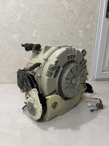 LG 6 kg paltaryuyan maşının qazanı sarılır. Suşkalı modeldi. İdeal lalafo.az -da LG 6 kg paltaryuyan maşının qazanı sarılır. Suşkalı modeldi. İdeal