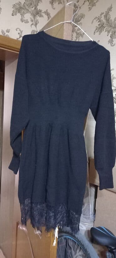 Qadınlar üçün toxunma paltar - Rəng: tünd göy/qaraya yaxın - Model lalafo.az -da Qadınlar üçün toxunma paltar - Rəng: tünd göy/qaraya yaxın - Model