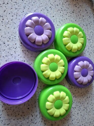 Rəngarəng, çiçək formalı plastik qapaq dəsti. - Quruluş: iki hissədən lalafo.az -da Rəngarəng, çiçək formalı plastik qapaq dəsti. - Quruluş: iki hissədən