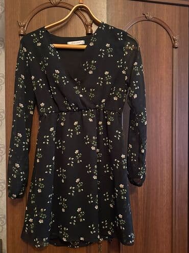 Qara rəngli, çiçək naxışlı qadın donu - Brend/etiket: Reyon - Model lalafo.az -da Qara rəngli, çiçək naxışlı qadın donu - Brend/etiket: Reyon - Model