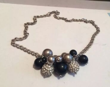 Dəstə daxildir: Üzük, Gümüş lalafo.az -da Dəstə daxildir: Üzük, Gümüş