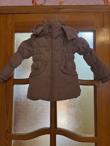 Kurtka, Qız üçün, 4 - 5 yaş lalafo.az -da Kurtka, Qız üçün, 4 - 5 yaş