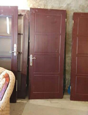 Taxta interyer qapıları dəsti - Rəng: tünd qəhvəyi (maun tonlarında) lalafo.az -da Taxta interyer qapıları dəsti - Rəng: tünd qəhvəyi (maun tonlarında)