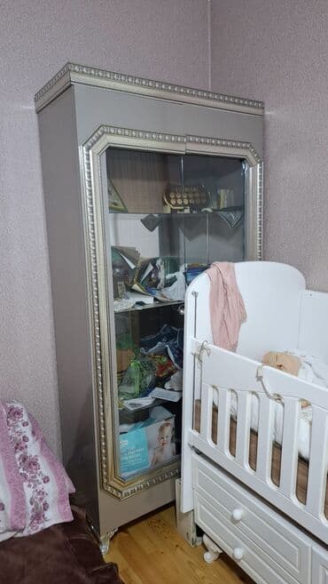 Şüşəli dolab vitrini, Yeni lalafo.az -da Şüşəli dolab vitrini, Yeni