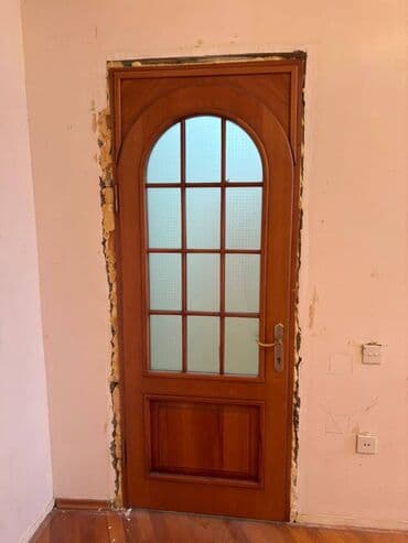 Geely: 8 ədəd ev qapısı satılır. Fısdıq materialındandır. Yaxşı at lalafo.az — 1 Geely: 8 ədəd ev qapısı satılır. Fısdıq materialındandır. Yaxşı — 1